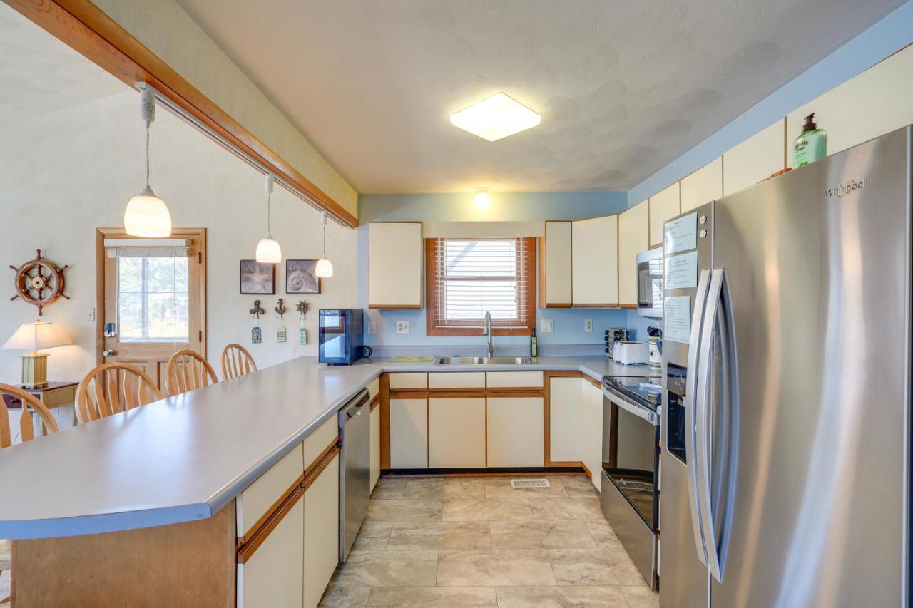 Obx Getaway With Boat Dock On Colington Harbour Villa Кил Девил Хилс Екстериор снимка